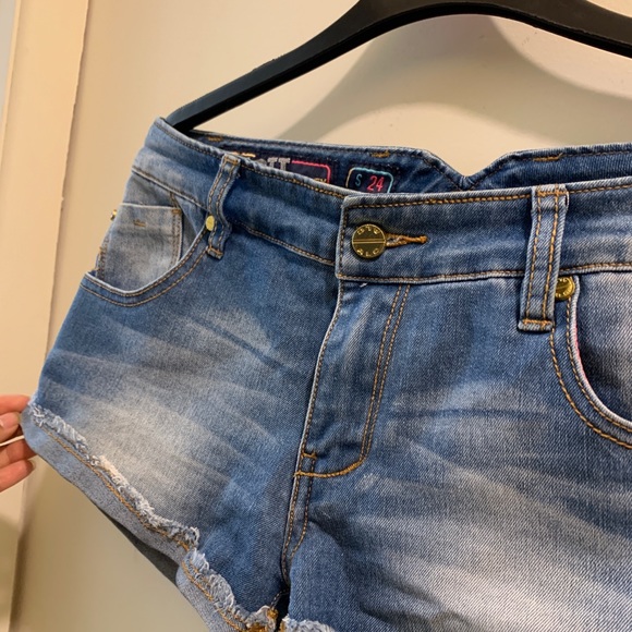 Short - Picture 3 of 3